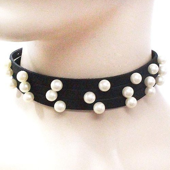 WOMEN'S FASHION - Picture 1 of 3